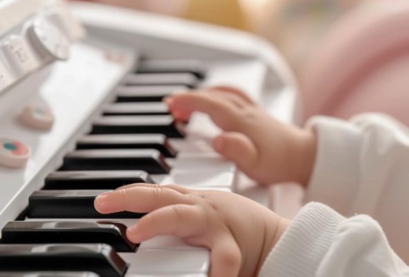 StockCake-Toddler Piano Practice_1729168694